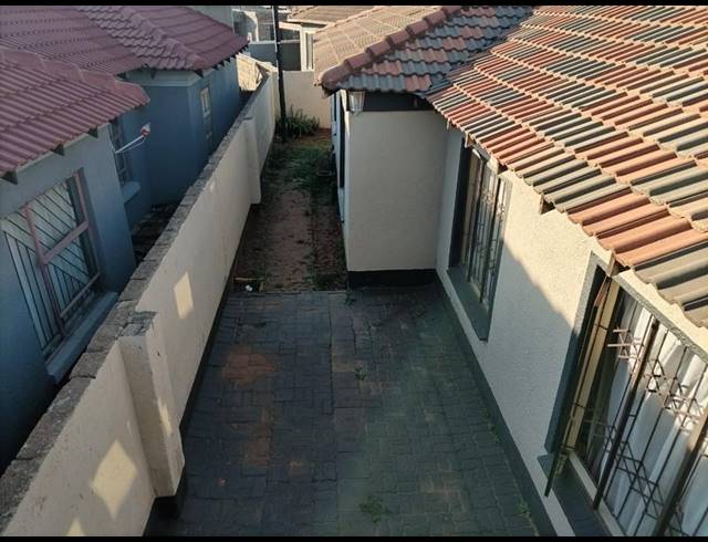 4 BEDROOM HOUSE FOR SALE IN DAWN PARK